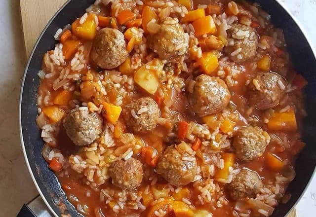 Arroz con Albóndigas